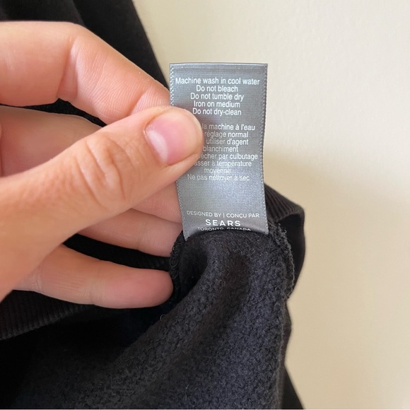 🌼 5/$25 New York Graphic Hoodie Black Youth Size 7/8 by Sears Cozy Athleisure - Picture 5 of 11